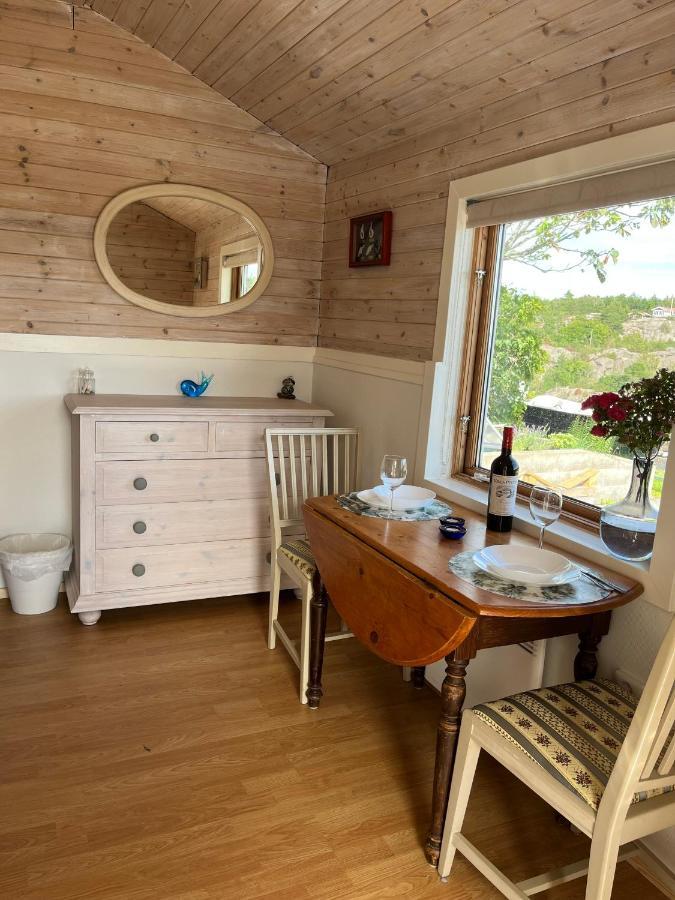Sea View Chalet Hjälteby Exteriör bild